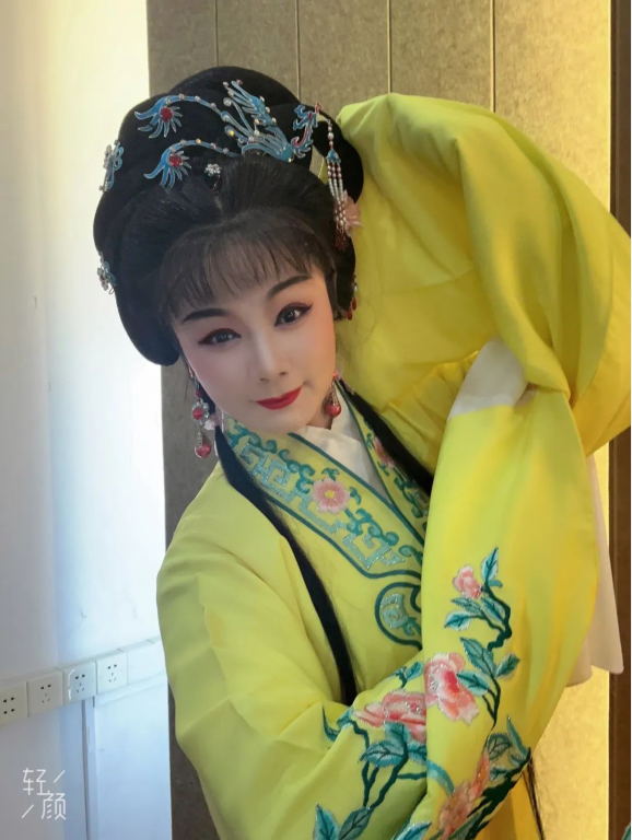 經(jīng)典傳統(tǒng)潮劇《蘇六娘》選段“春風踐約到園林”
