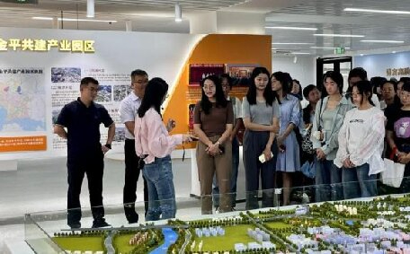 “金鳳展翅”筑夢金平——汕頭市女大學生就業創業系列活動賦能青春啟航